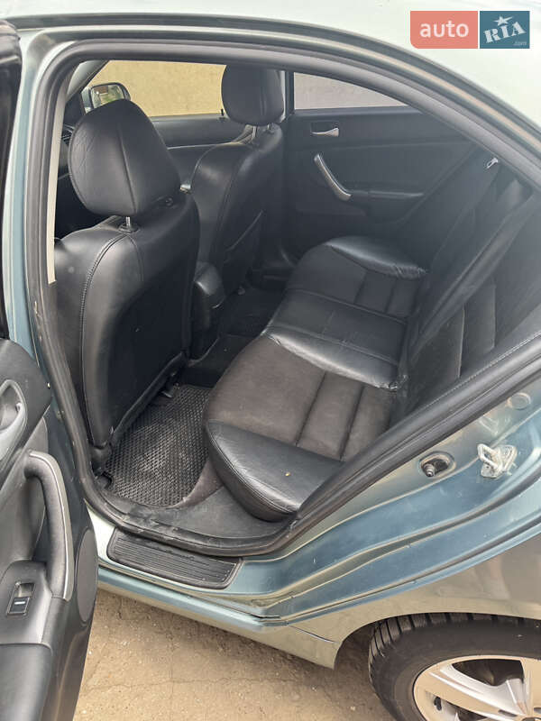 Седан Honda Accord 2004 в Болграді