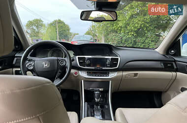 Седан Honda Accord 2014 в 