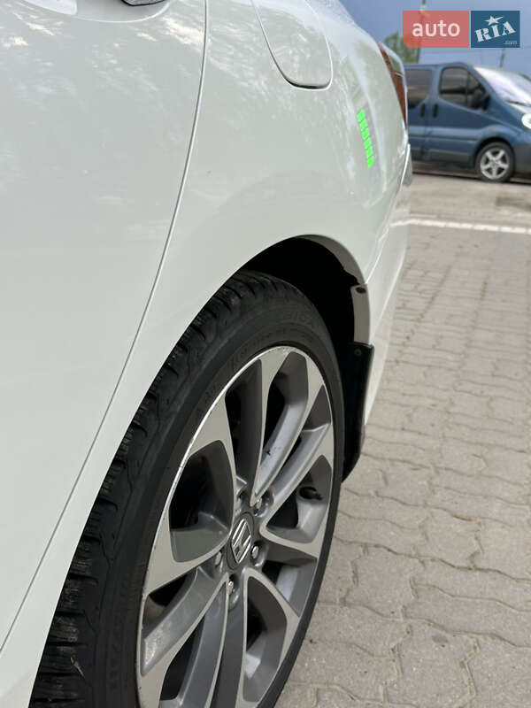 Седан Honda Accord 2013 в Долині