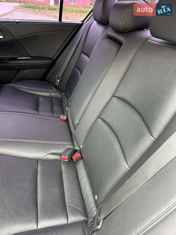 Седан Honda Accord 2013 в Долині