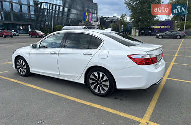 Седан Honda Accord 2014 в 