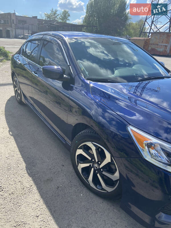 Седан Honda Accord 2017 в Запоріжжі