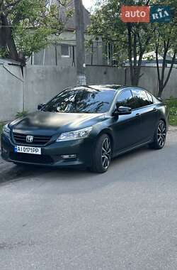 Седан Honda Accord 2013 в Киеве