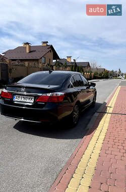 Седан Honda Accord 2013 в 