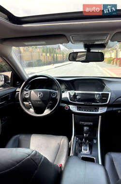 Седан Honda Accord 2013 в 