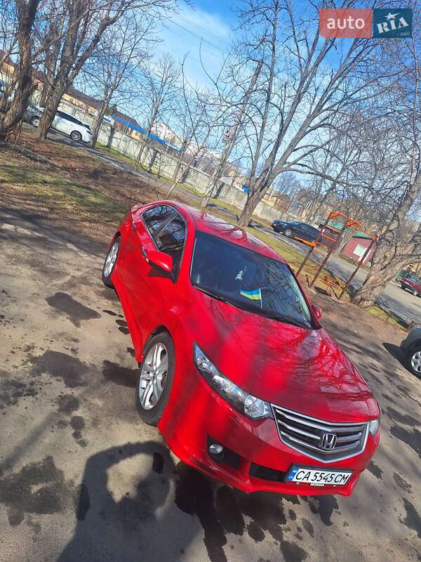 Седан Honda Accord 2010 в Черкассах