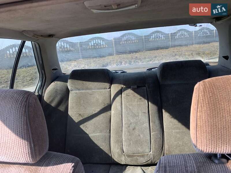 Седан Honda Accord 1993 в Дубровиці