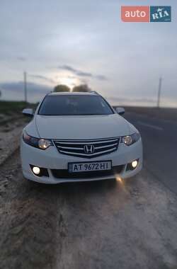 Універсал Honda Accord 2010 в 