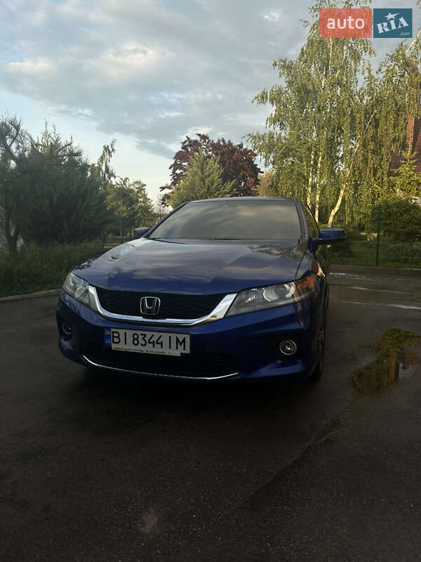 Купе Honda Accord 2013 в 
