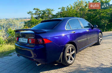Седан Honda Accord 2004 в 