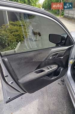 Седан Honda Accord 2013 в 