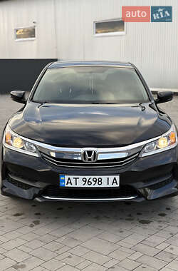 Седан Honda Accord 2016 в Брошневе-Осаде