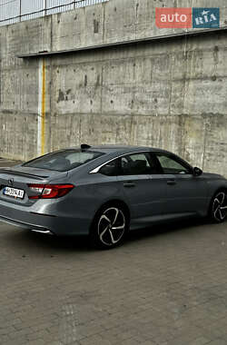 Седан Honda Accord 2022 в 
