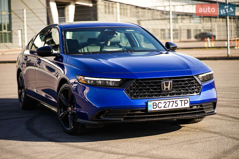Седан Honda Accord 2024 в Львове