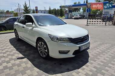 Седан Honda Accord 2013 в 