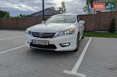 Седан Honda Accord 2015 в Виннице