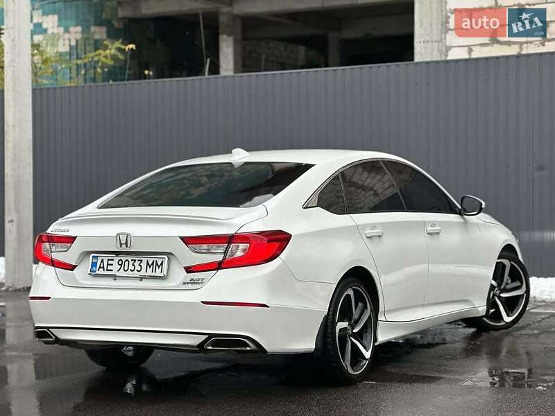 Седан Honda Accord 2018 в Львові