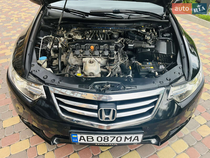 Седан Honda Accord 2012 в Виннице