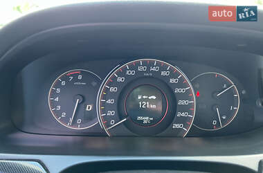Седан Honda Accord 2013 в 