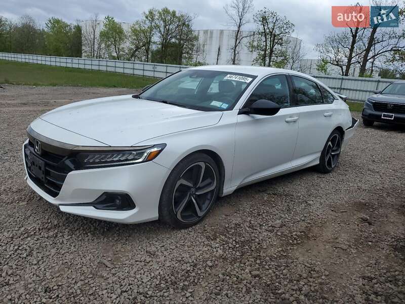 Седан Honda Accord 2022 в Киеве