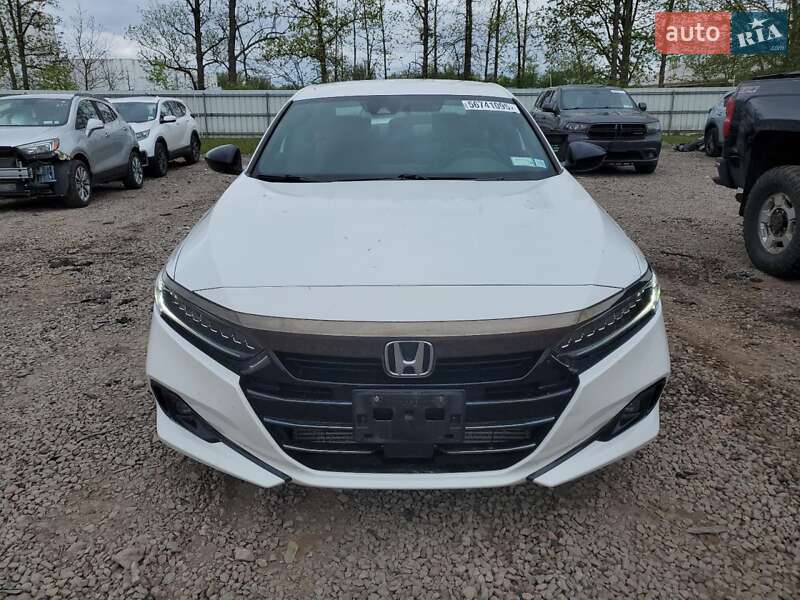 Седан Honda Accord 2022 в Киеве