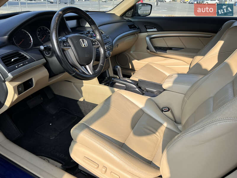 Купе Honda Accord 2008 в Києві