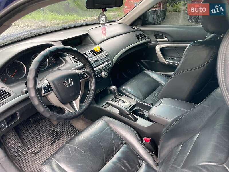 Купе Honda Accord 2008 в Киеве