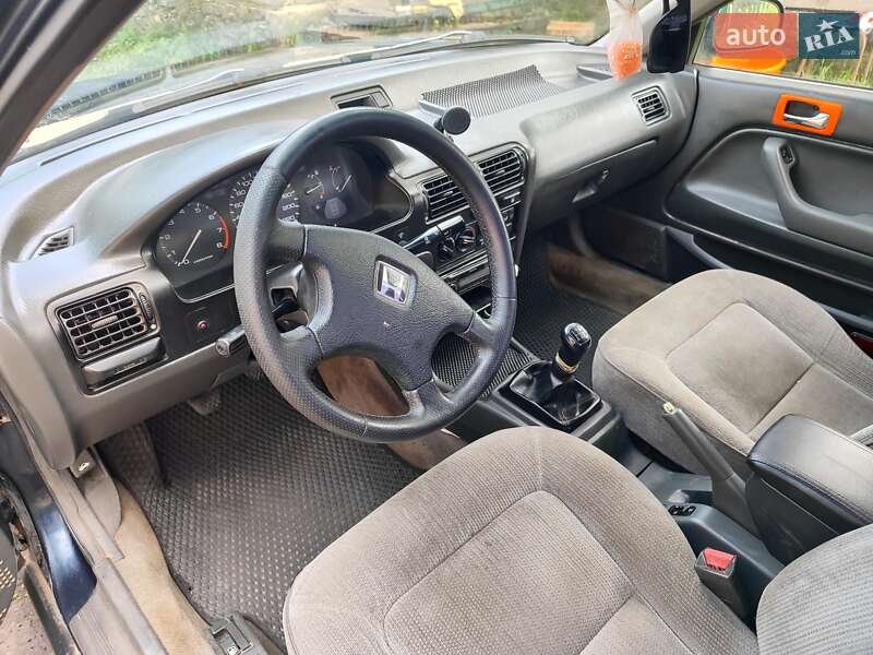 Седан Honda Accord 1993 в Днепре