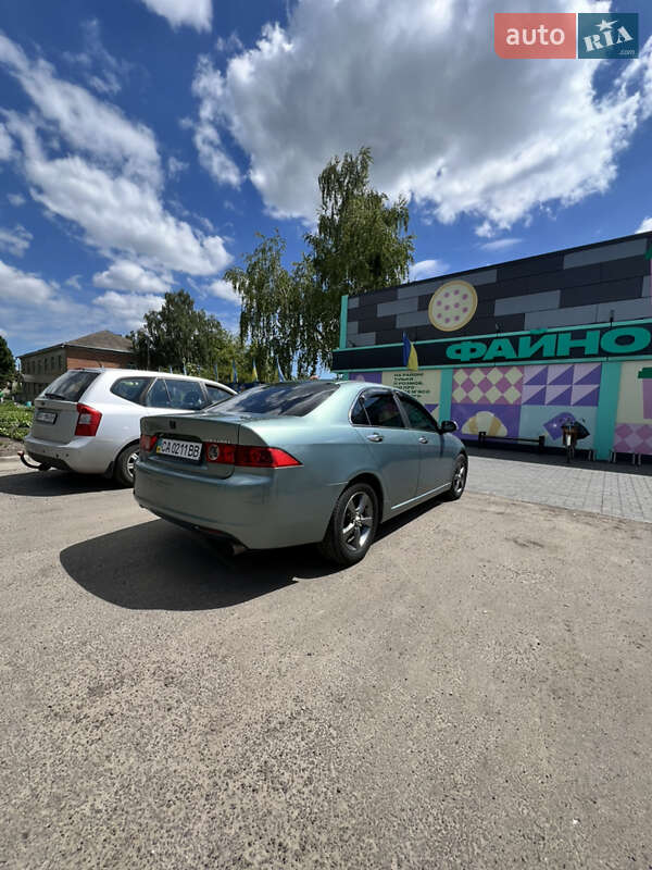 Седан Honda Accord 2003 в Золотоноше