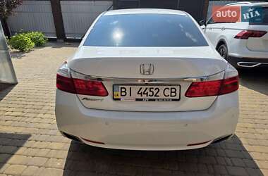 Седан Honda Accord 2014 в 