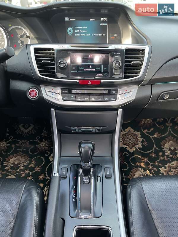 Седан Honda Accord 2013 в Черновцах