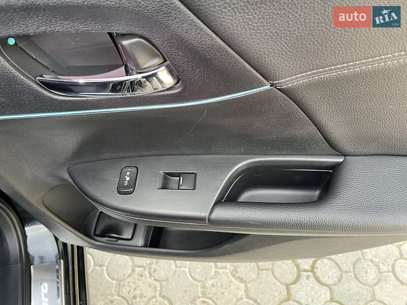 Седан Honda Accord 2013 в Черновцах