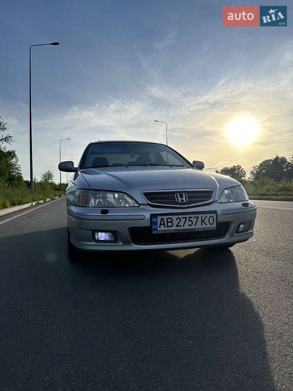 Седан Honda Accord 2001 в Хмельницком