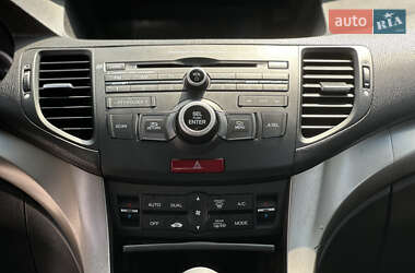 Седан Honda Accord 2010 в 