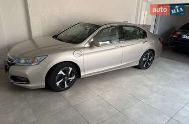 Седан Honda Accord 2014 в 