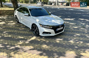 Седан Honda Accord 2018 в Николаеве