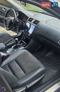 Седан Honda Accord 2004 в 