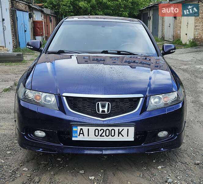 Седан Honda Accord 2004 в Буче