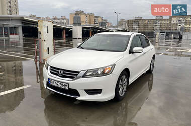 Седан Honda Accord 2012 в 