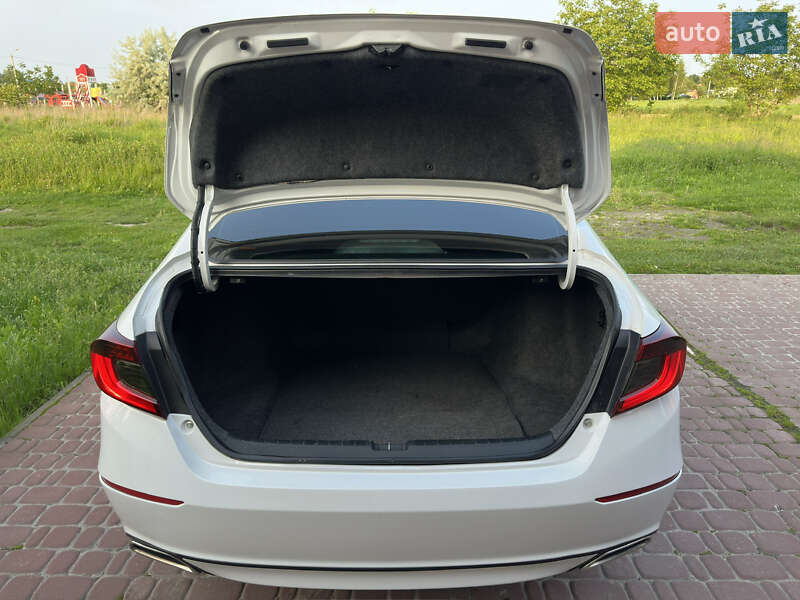 Седан Honda Accord 2019 в Ровно