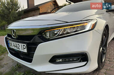 Седан Honda Accord 2019 в 