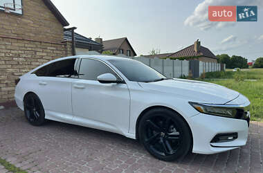 Седан Honda Accord 2019 в 