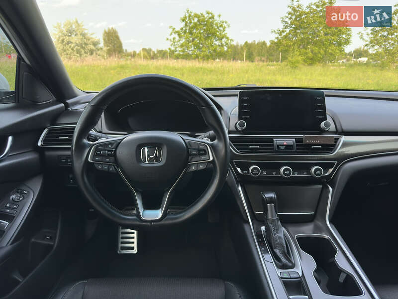 Седан Honda Accord 2019 в Ровно