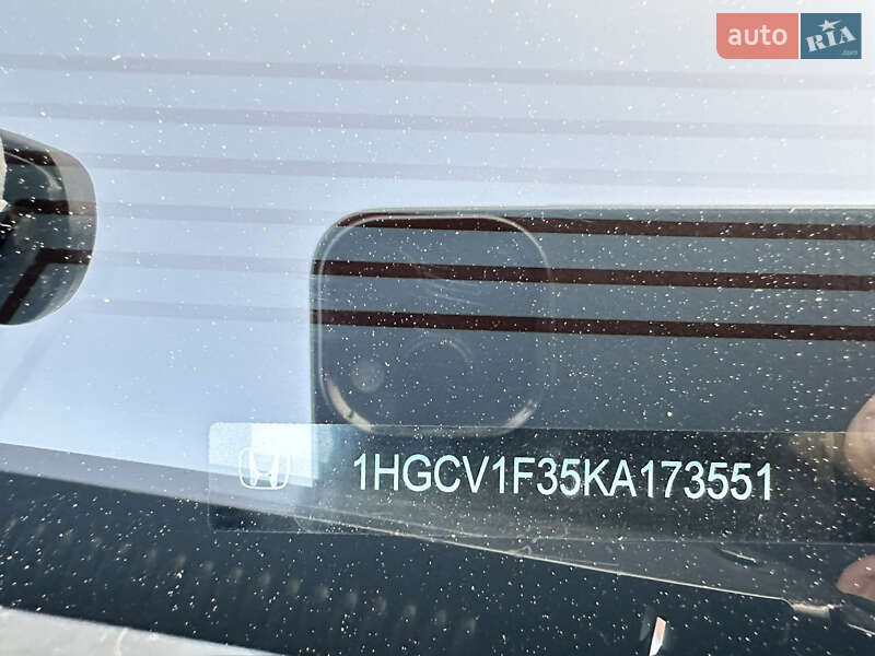 Седан Honda Accord 2019 в Ровно