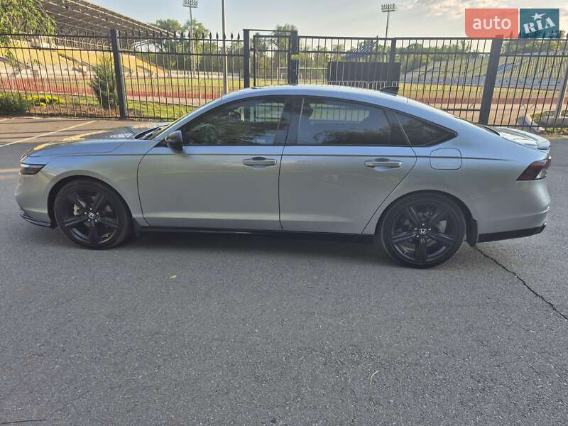 Седан Honda Accord 2023 в Кривому Розі