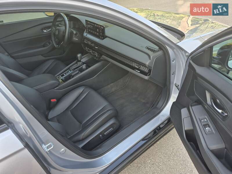 Седан Honda Accord 2023 в Кривому Розі