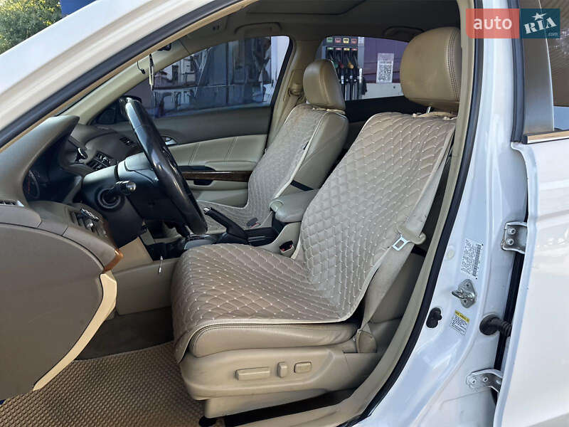 Седан Honda Accord 2008 в Новомосковську