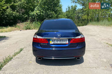Седан Honda Accord 2013 в 