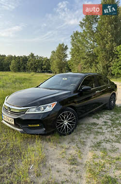 Седан Honda Accord 2017 в Киеве