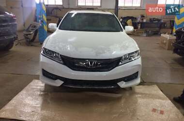 Купе Honda Accord 2015 в 